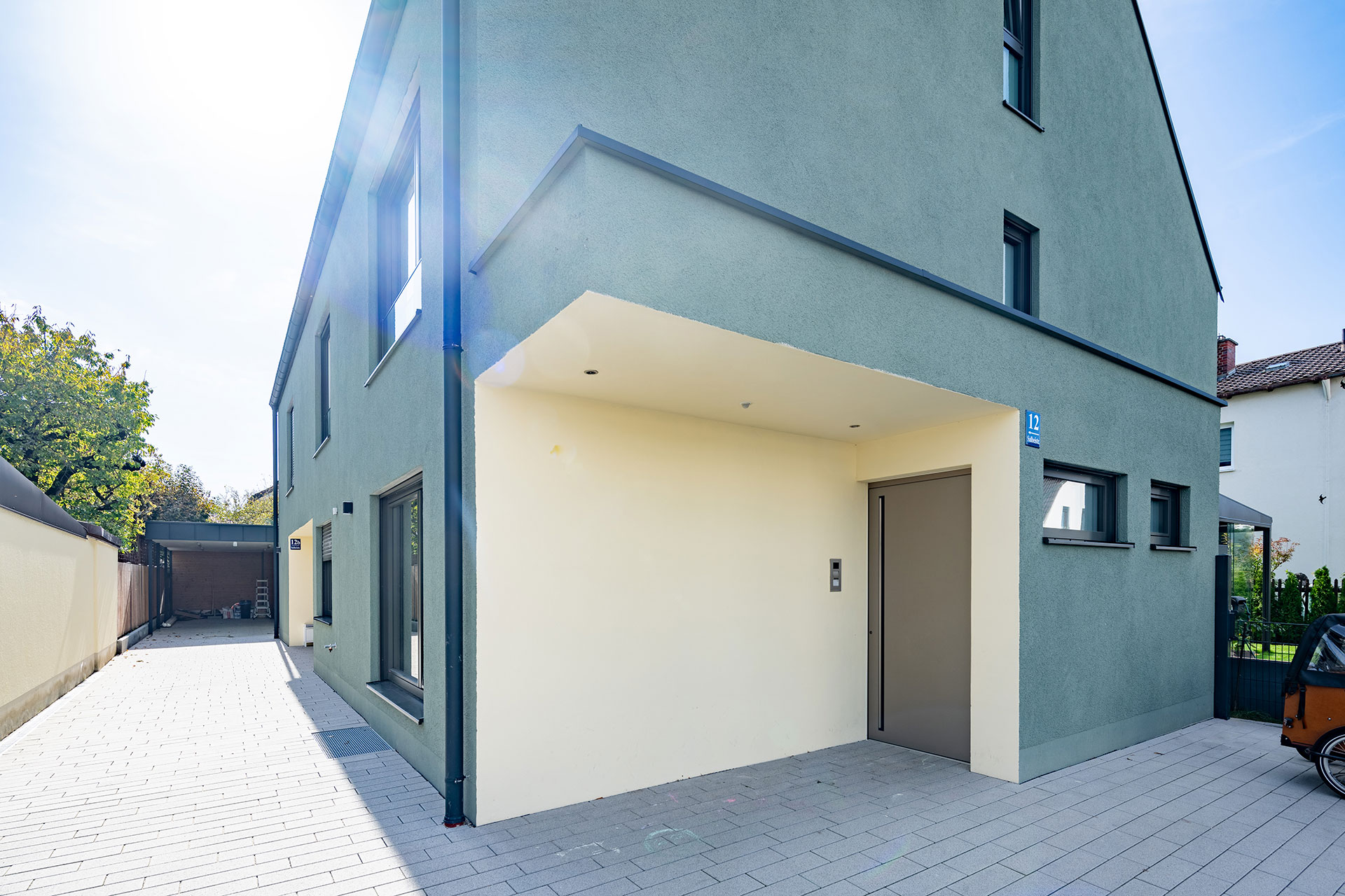 Haustür und Aluminiumfenster Haustür und Aluminiumfenster von Keck Metallbau aus Erding